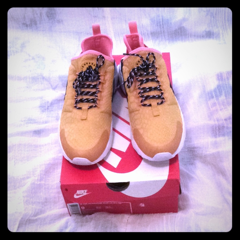 NIKE Huarache